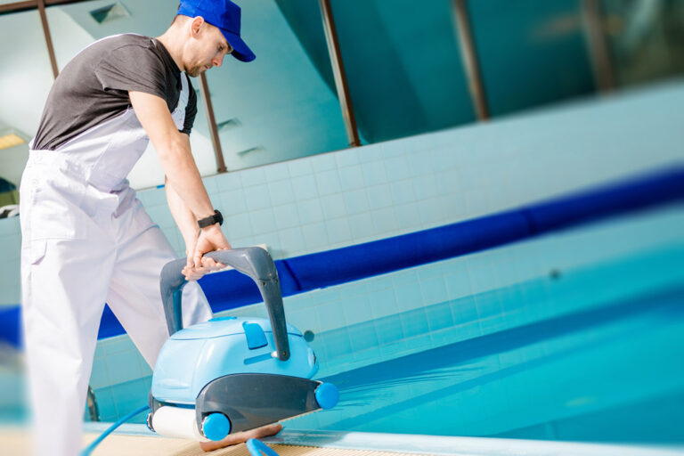 automated pool cleaner 768x512